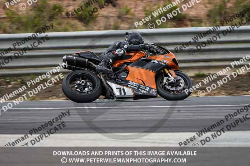 cadwell no limits trackday;cadwell park;cadwell park photographs;cadwell trackday photographs;enduro digital images;event digital images;eventdigitalimages;navarra;no limits trackdays;peter wileman photography;racing digital images;trackday digital images;trackday photos